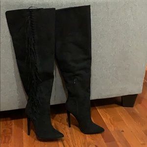 Pretty Girl Side Fringe Stiletto Boot